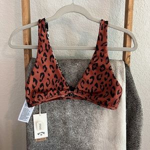 NWT Billabong Spotted In Paradise Ava Reversible Tank Bikini Top, Size Large